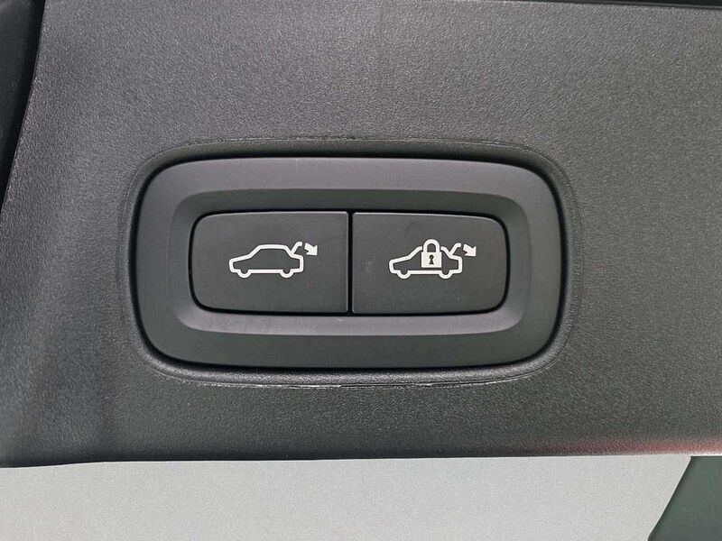 Volvo Ultra, B5 AWD 마일드 하이브리드, 가솔린, 브라이트