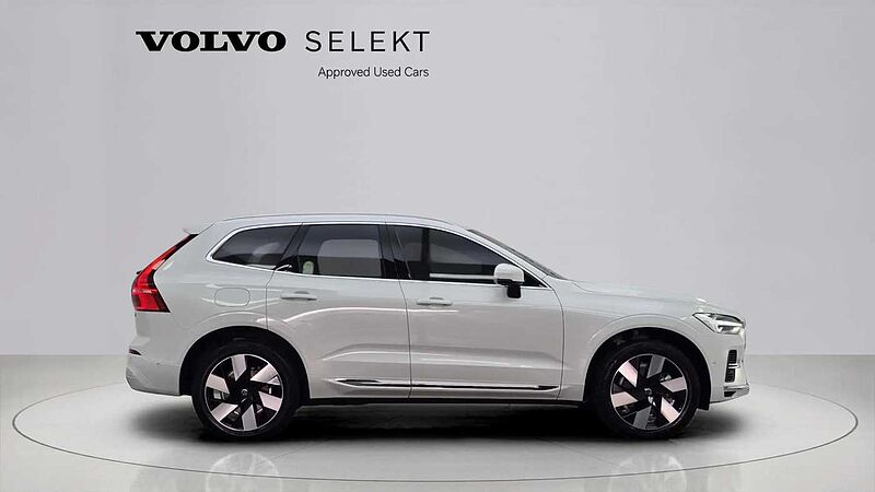 Volvo  Ultra, T8 AWD 플러그-인 하이브리드, 전기/가솔린, 브라이트