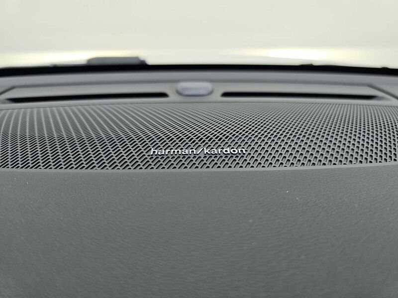 Volvo  Ultra, B4 AWD 마일드 하이브리드, 가솔린, 브라이트