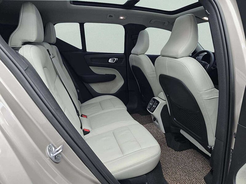 Volvo Ultimate, B4 AWD mild hybrid, 가솔린, Bright