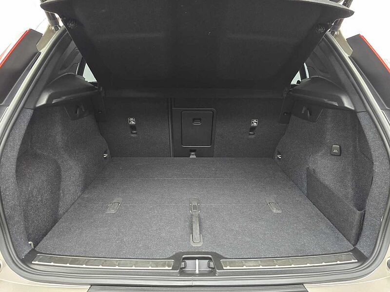 Volvo Ultimate, B4 AWD mild hybrid, 가솔린, Bright