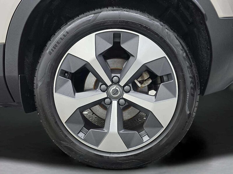 Volvo Ultimate, B4 AWD mild hybrid, 가솔린, Bright