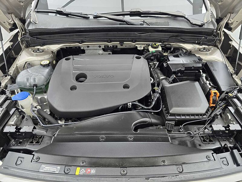 Volvo Ultimate, B4 AWD mild hybrid, 가솔린, Bright