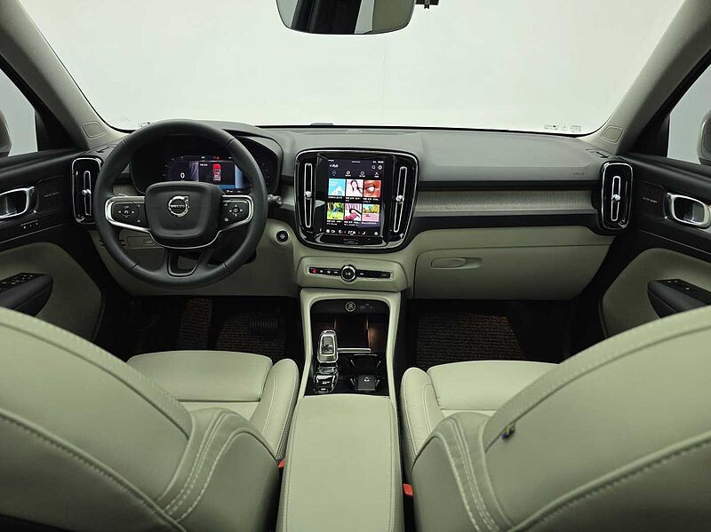 Volvo Ultimate, B4 AWD mild hybrid, 가솔린, Bright