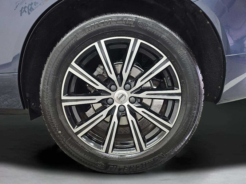 Volvo  B5 AWD Inscription