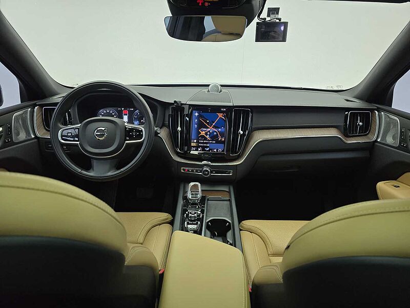 Volvo  B5 AWD Inscription