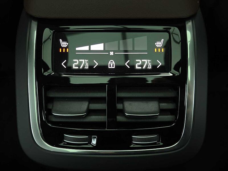 Volvo  T8 AWD Recharge Ultimate bright