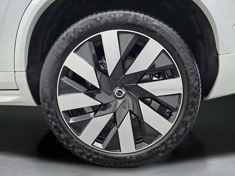 Volvo  T8 AWD Recharge Ultimate bright