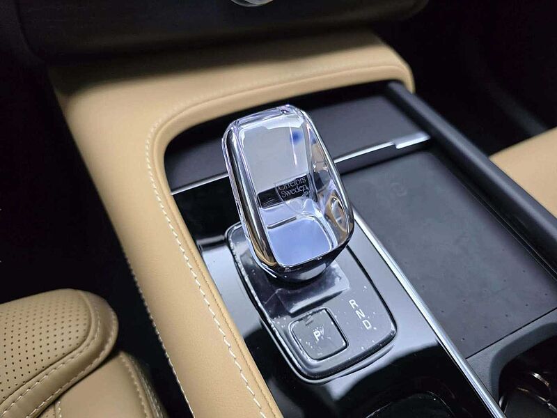 Volvo  Recharge Ultimate, T8 AWD 플러그-인 하이브리드, 전기/가솔린, 브라이트, 7 좌석