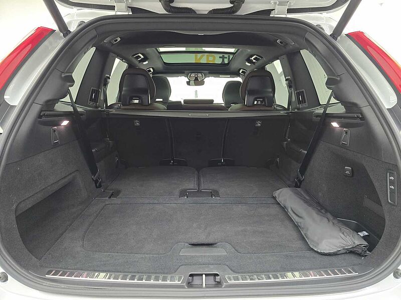 Volvo  Recharge Ultimate, T8 AWD 플러그-인 하이브리드, 전기/가솔린, 브라이트, 7 좌석