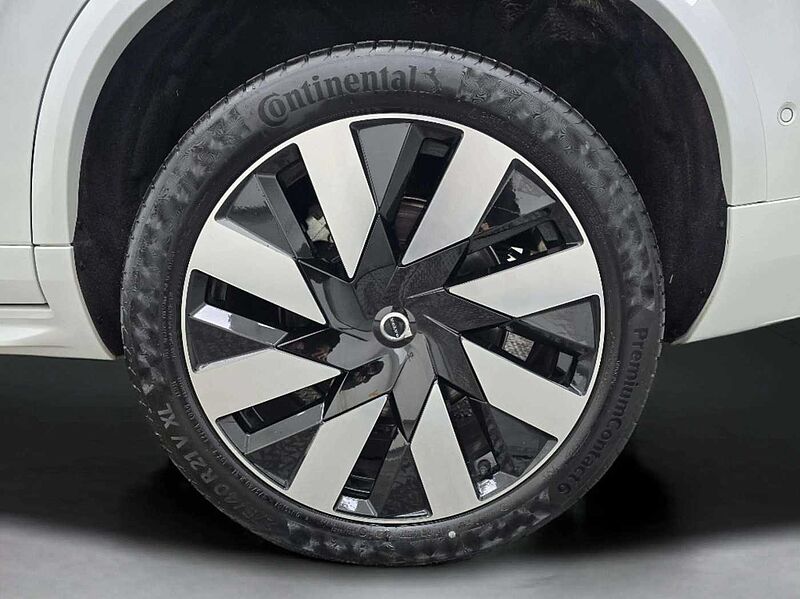 Volvo  Recharge Ultimate, T8 AWD 플러그-인 하이브리드, 전기/가솔린, 브라이트, 7 좌석