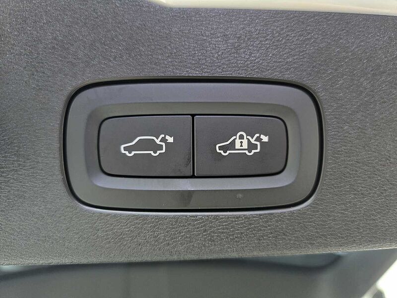 Volvo  B5 AWD Ultimate bright