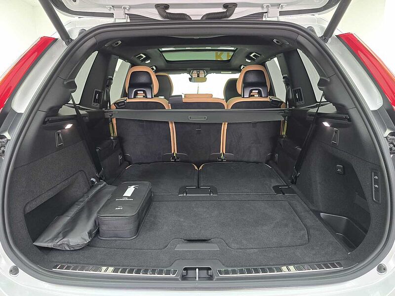 Volvo Recharge Ultimate, T8 AWD 플러그-인 하이브리드, 전기/가솔린, 브라이트, 7 좌석