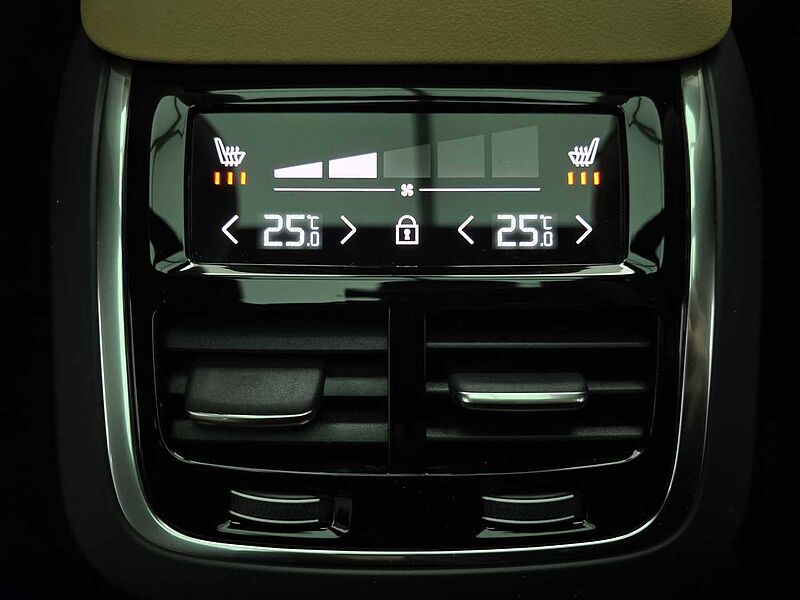 Volvo Recharge Ultimate, T8 AWD 플러그-인 하이브리드, 전기/가솔린, 브라이트, 7 좌석