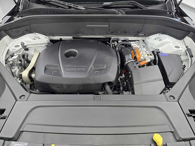 Volvo  T8 AWD Ultimate Bright