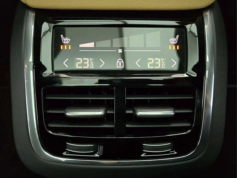 Volvo Ultra, B5 AWD 마일드 하이브리드, 가솔린, 브라이트