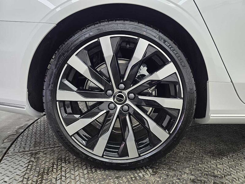 Volvo  Ultra, B5 마일드 하이브리드, 가솔린, 브라이트