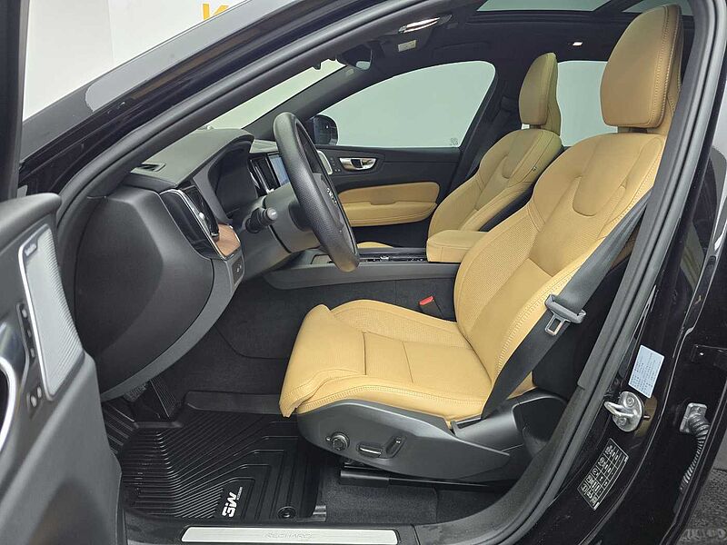 Volvo  Recharge Ultimate, T8 AWD plug-in hybrid, 전기/가솔린, Bright