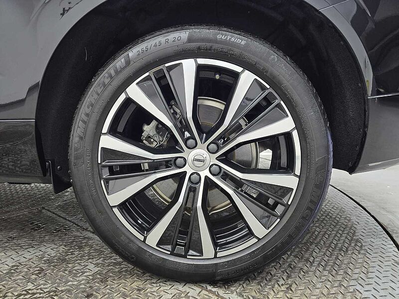 Volvo  Recharge Ultimate, T8 AWD plug-in hybrid, 전기/가솔린, Bright