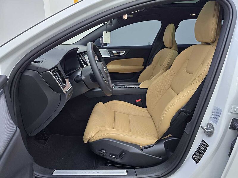 Volvo  B5 AWD Ultra Bright