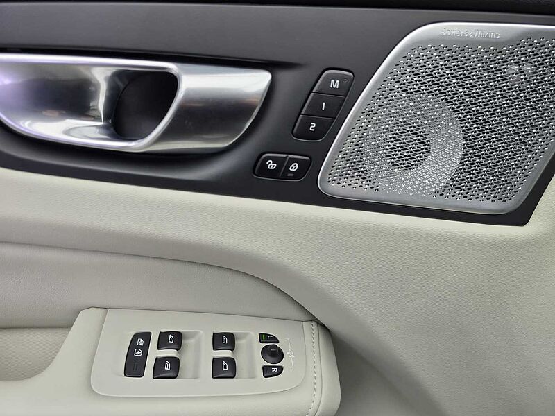 Volvo  B5 AWD Ultra bright Dare Air Sus