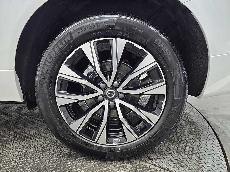 Volvo  B5 AWD Ultra bright