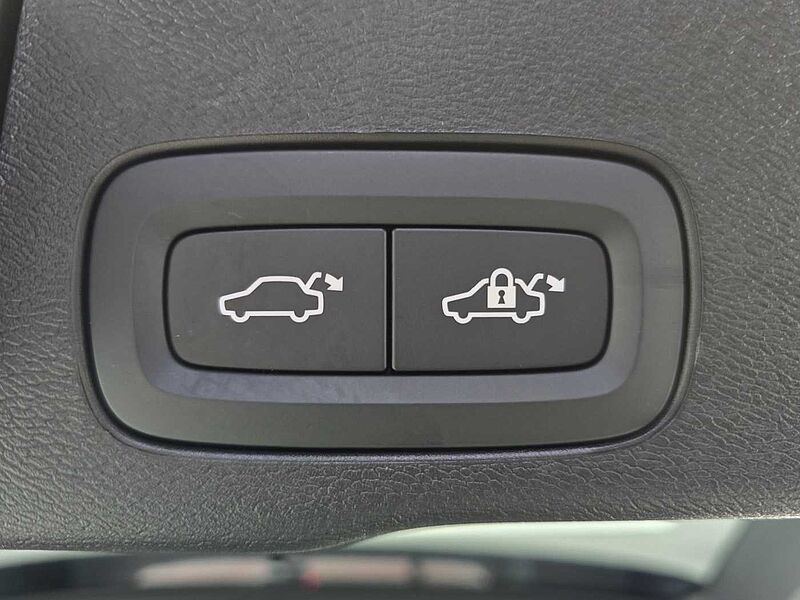 Volvo B5 AWD Ultra Bright Air-Sus