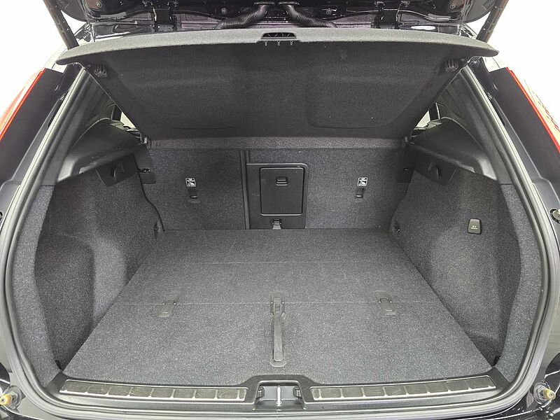 Volvo  Inscription, B4 AWD Momentum