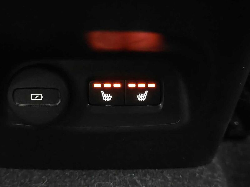 Volvo  Inscription, B4 AWD Momentum