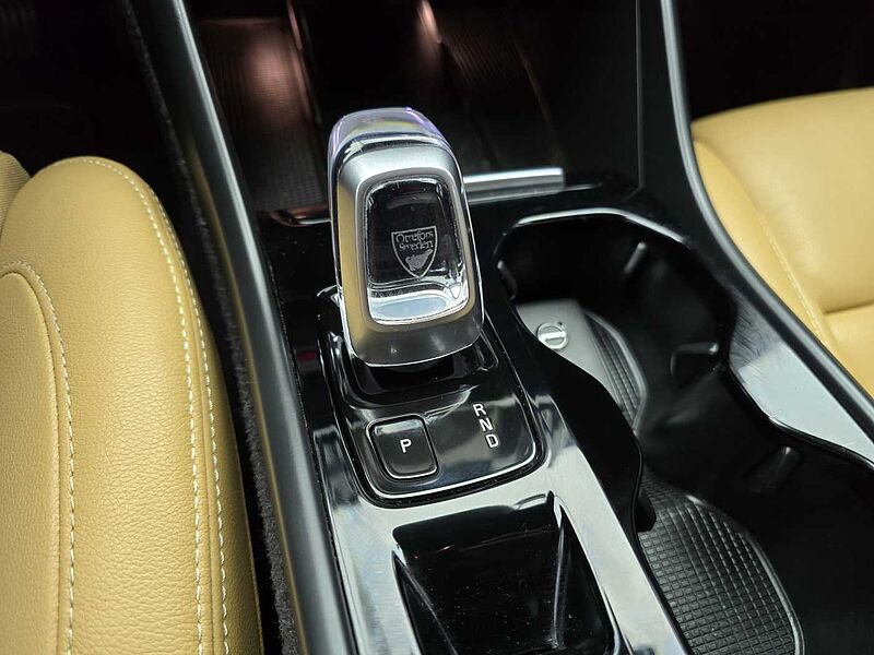 Volvo  Inscription, B4 AWD Momentum