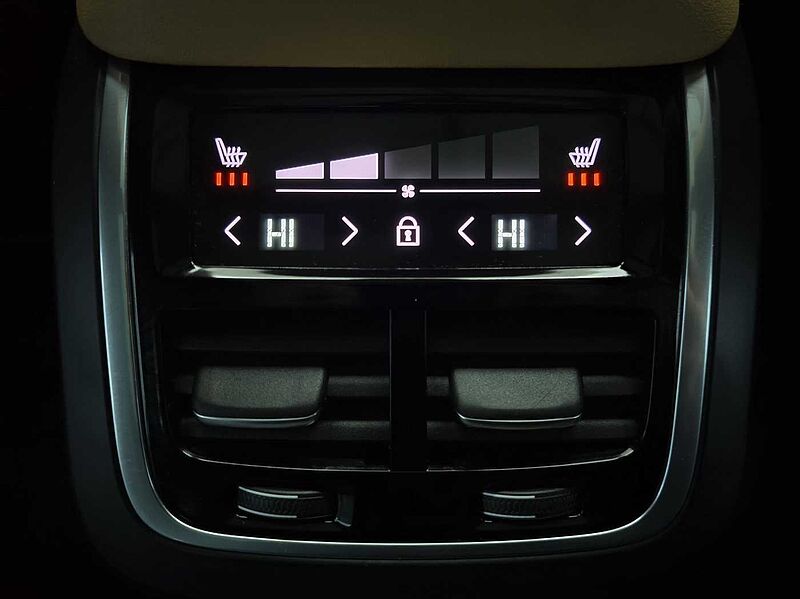 Volvo B6 AWD Ultra bright