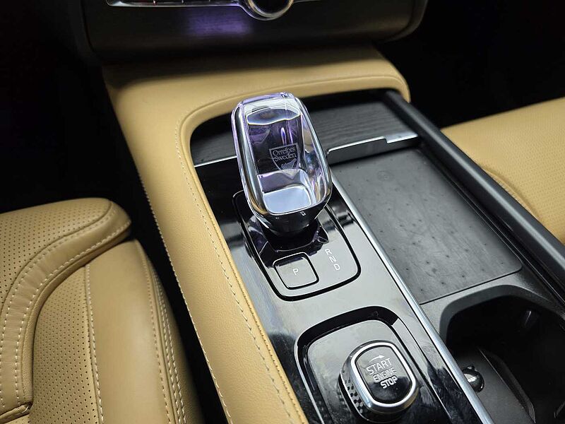 Volvo B6 AWD Ultra bright