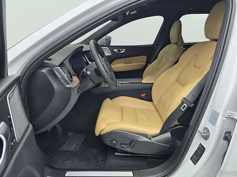 Volvo  Ultimate, B5 AWD mild hybrid, 가솔린, Bright