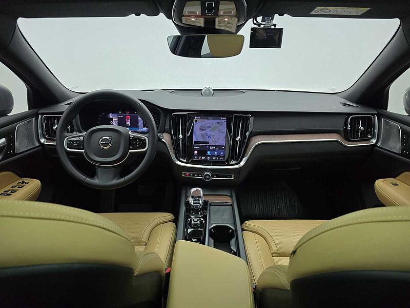 Volvo  B5 AWD Ultra bright