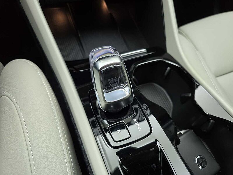 Volvo Ultra, B4 AWD 마일드 하이브리드, 가솔린, 브라이트