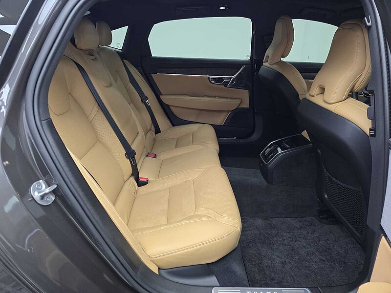Volvo B6 AWD Ultimate Bright