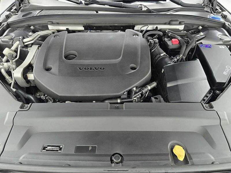 Volvo B6 AWD Ultimate Bright