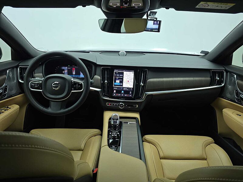 Volvo B6 AWD Ultimate Bright