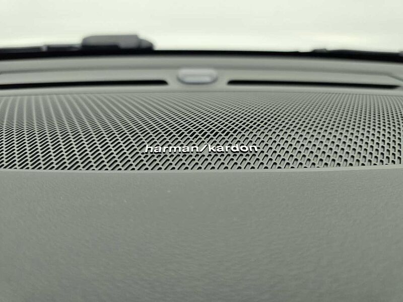 Volvo  Ultimate, B4 AWD 마일드 하이브리드, 가솔린, 브라이트