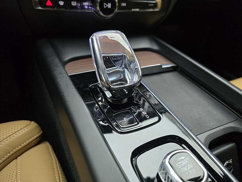 Volvo Ultimate, B5 마일드 하이브리드, 가솔린, 브라이트