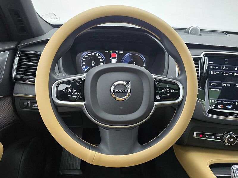 Volvo  Recharge Inscription, T8 AWD plug-in hybrid, 7 Seats