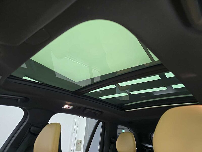 Volvo  Recharge Inscription, T8 AWD plug-in hybrid, 7 Seats