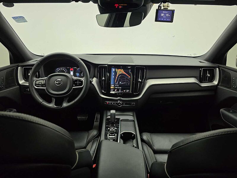 Volvo  Recharge T8 AWD R-Design