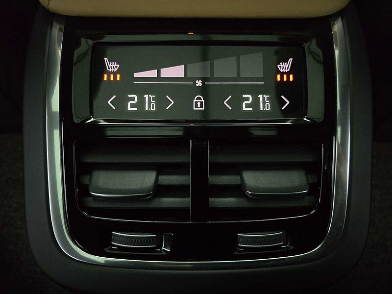 Volvo D5 AWD 인스크립션