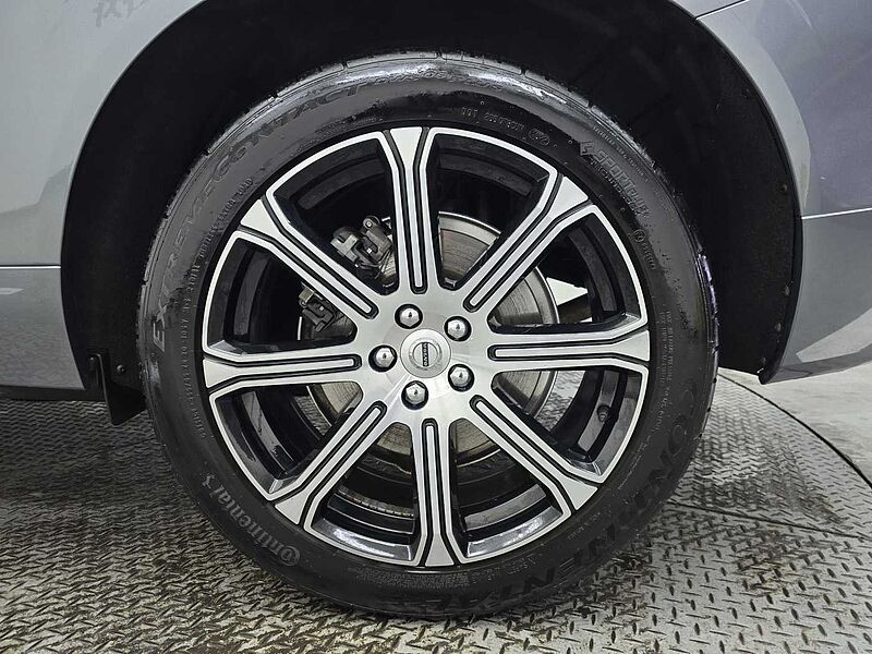 Volvo D5 AWD 인스크립션