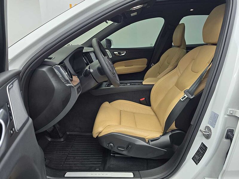 Volvo  B5 AWD Ultimate Bright