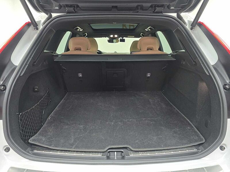 Volvo  B5 AWD Ultimate Bright