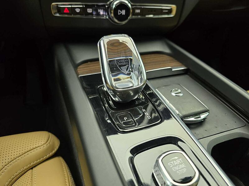 Volvo  Recharge Inscription, T8 AWD (405 hp) aut