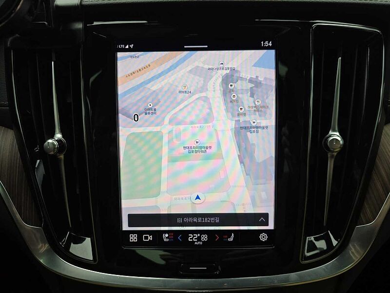 Volvo  B5 AWD Ultimate Bright