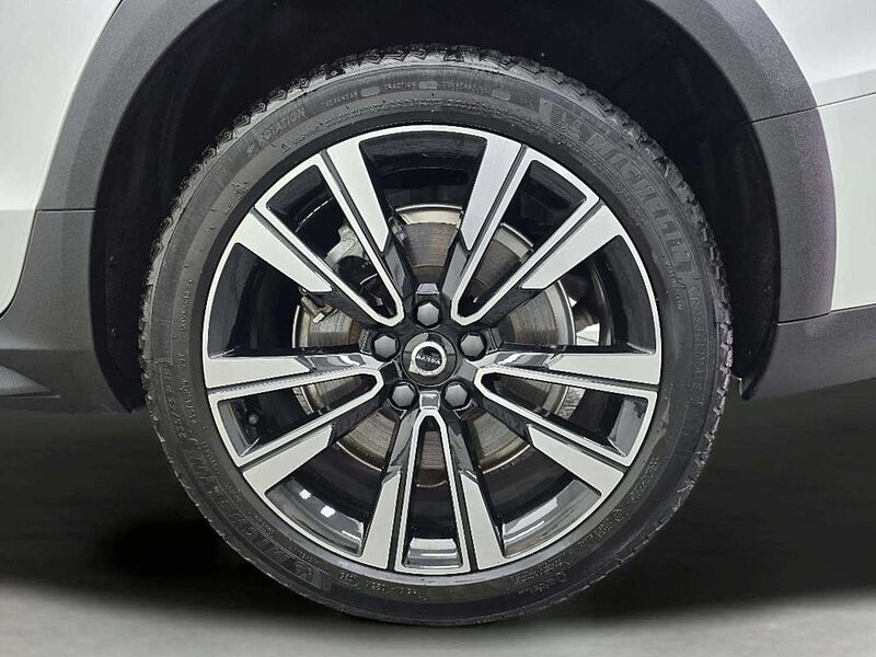 Volvo  B5 AWD Ultimate Bright